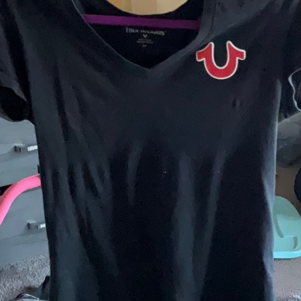 Black true religion shirt